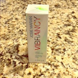 Brand new Josie maran foundation